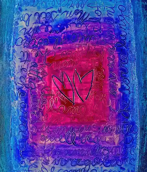 Opera di Valentina Mammana: quadrati concentrici blu e magenta ricoperti di scritte sull'amore, con due cuori stilizzati al centro